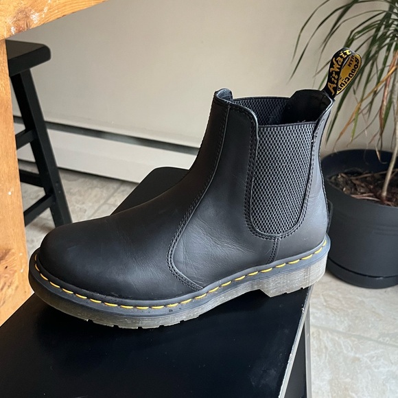 Dr. Martens 2976 Chelsea Boot - Women's - Picture 3 of 10